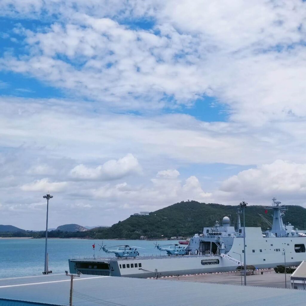 เรือหลวงจักรีนฤเบศร