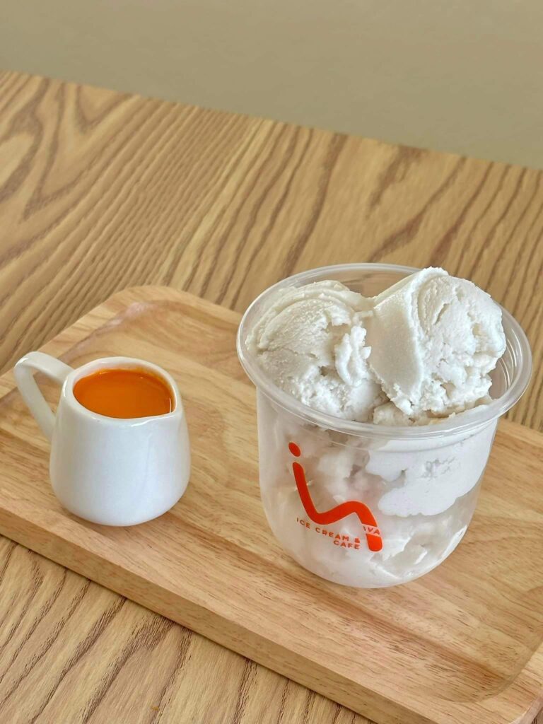 ไอติมร้าน Iva Ice cream & cafe